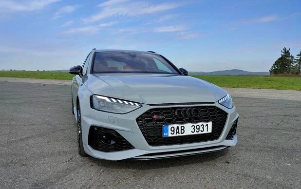 Test Audi RS 4 Avant: Vlk v rouše beránčím | Autojournal.cz