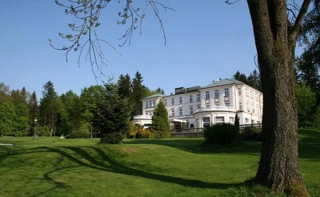 Golf & Relax na 2 noci - PARKHOTEL GOLF | Spa.cz