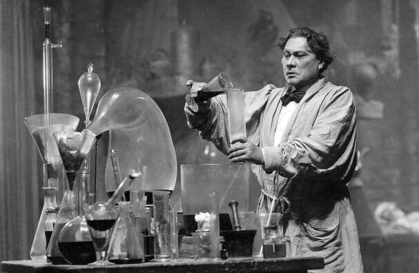 Rex Ingram: Mág - Okultura: Eseje o magických aspektech moderních dějin a soudobého umění