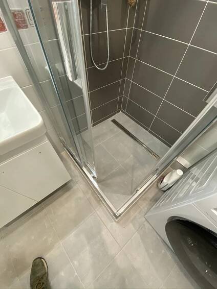 Rekonstrukce bytového jádra bytu 3+1,obklad Concept | Skála - koupelny na klíč