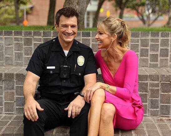 Nathan Fillion, Tricia Helfer - Zelenáč - Pět minut - Z natáčení