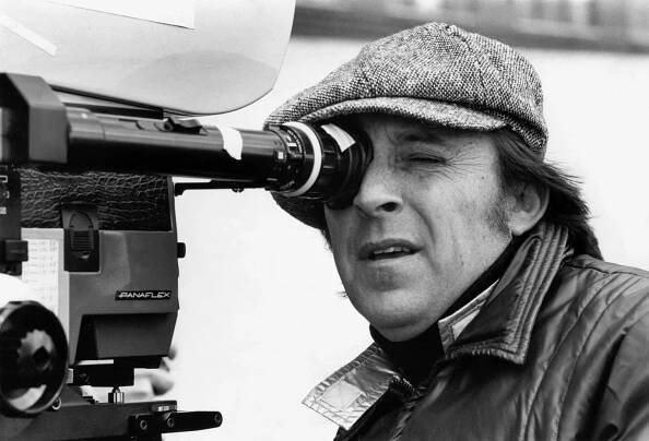 Paul Mazursky Dies at 84; Director Showed ‘Me’ Era’s Strength and Foibles