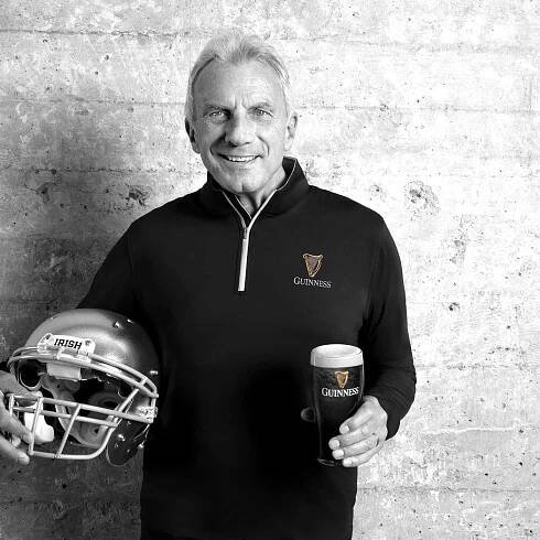 Joe Montana, NFL Hall of Fame Legend Wallpaper