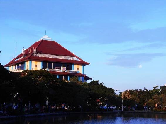 Surabaya - Wikipedia