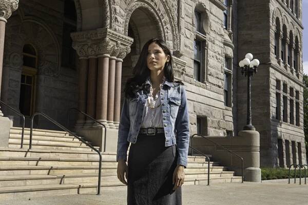 Yellowstone - Season 2 - Nové začátky - Z filmu - Kelsey Asbille