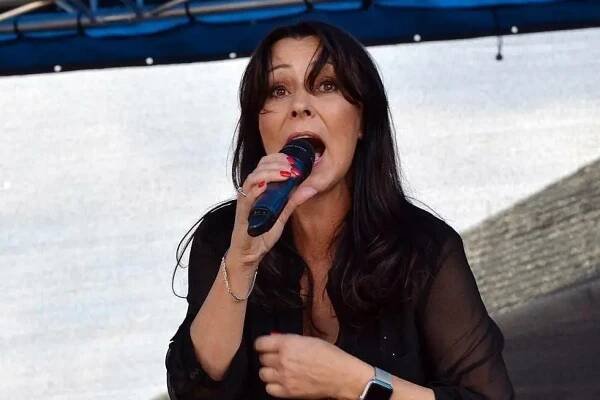 HEIDI JANKŮ : KONTAKT : koncert. Známé hity skvělé Heidi.
