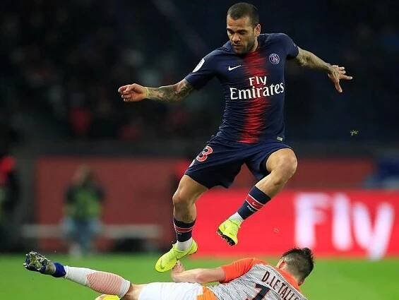 Daniel Alves - Sport.cz