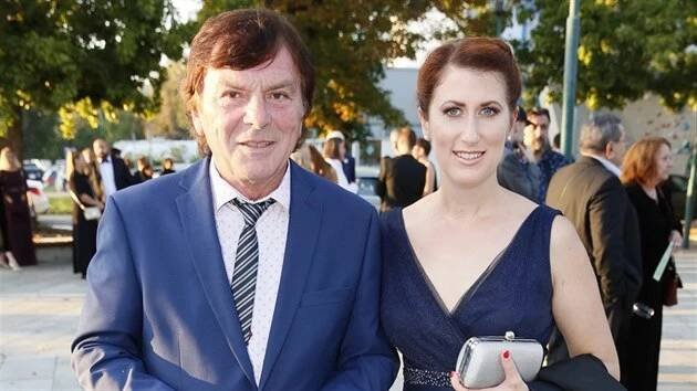 Pavel Trávníček s manželkou Monikou (premiéra muzikálu Čarodějka, Goja Music Hall, Výstaviště Praha, 14. září 2019)