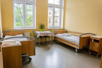LŮŽKOVÁ PÉČE - Psychiatrická nemocnice v Dobřanech