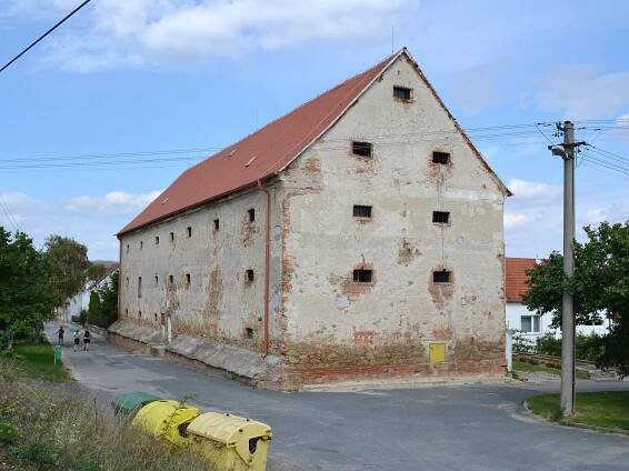Soubor:Bohutice - panská sýpka obr01.jpg – Wikipedie