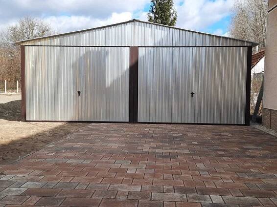 Plechová dvougaráž 6x6m se sedlovou střechou barva pozink - Profi-stahl