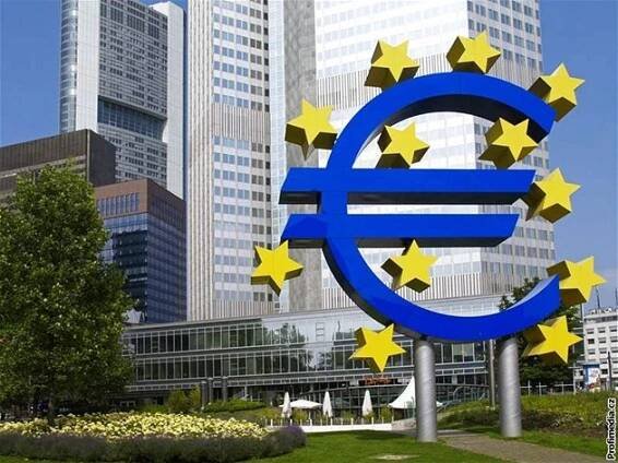 Týden na trzích: České akcie jsou pod tlakem, ECB ponechává sazby