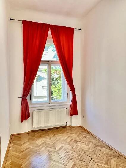 V Lesíčku, Smíchov - Praha 5 | Pronájem, Byt, 2+1, 66 m²