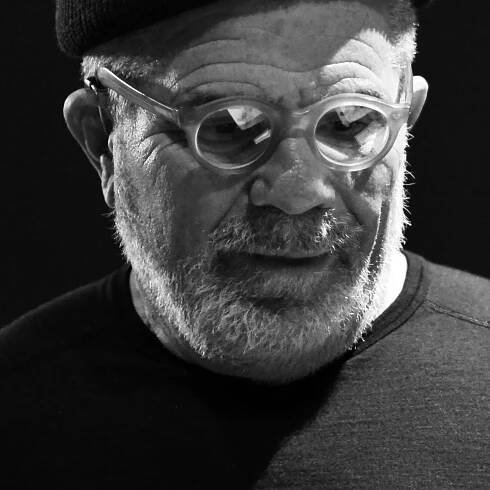 Book Review: ‘Everywhere an Oink Oink,’ by David Mamet