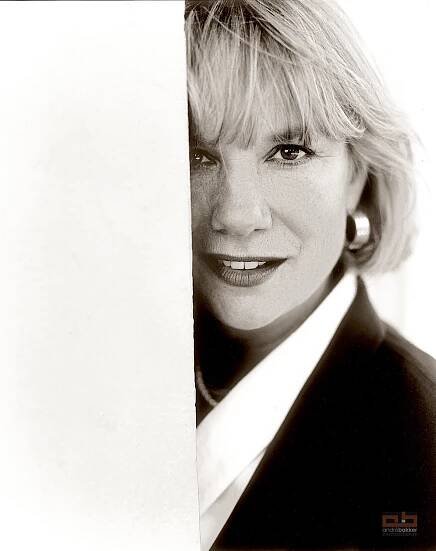 Monique van de Ven