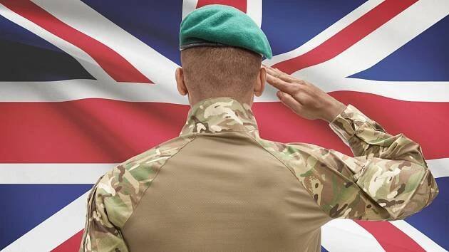 Mezizastávka v Rančířově. Přes Vysočinu pojede konvoj britské armády