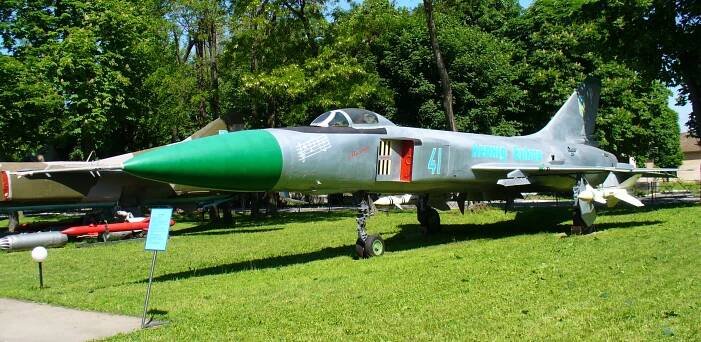 Су-15