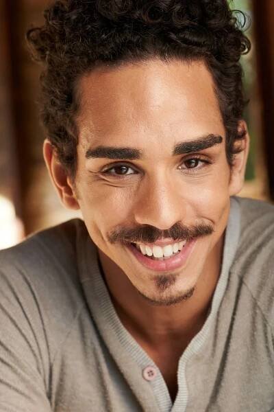 Ray Santiago herec