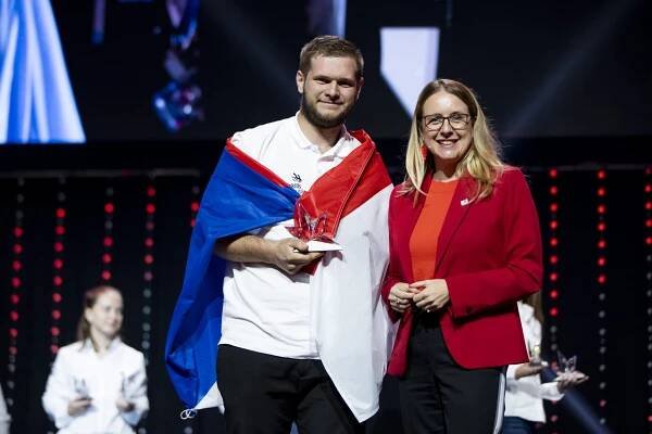 Zástupce společnosti Scania nejlepší na soutěži Euroskills | Trucker