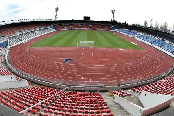 Akce Strahov: Pelta jde k Sobotkovi, chce Národní stadion