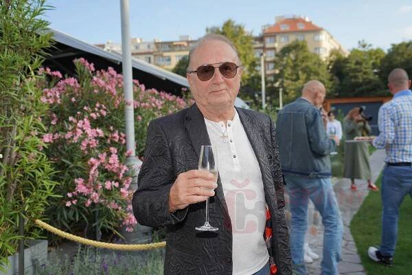 Petr Jákl oslavil kulatiny, založil studio a promluvil o dalších ...