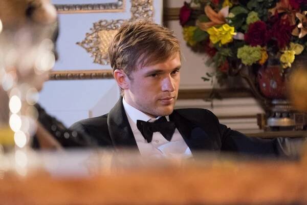 Královská rodina - Unmask Her Beauty to the Moon - Z filmu - William Moseley