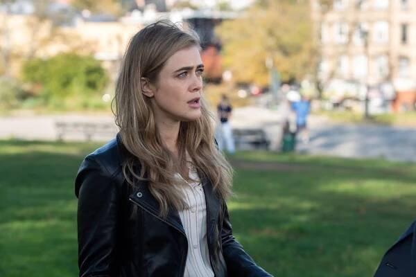 Melissa Roxburgh - Actress