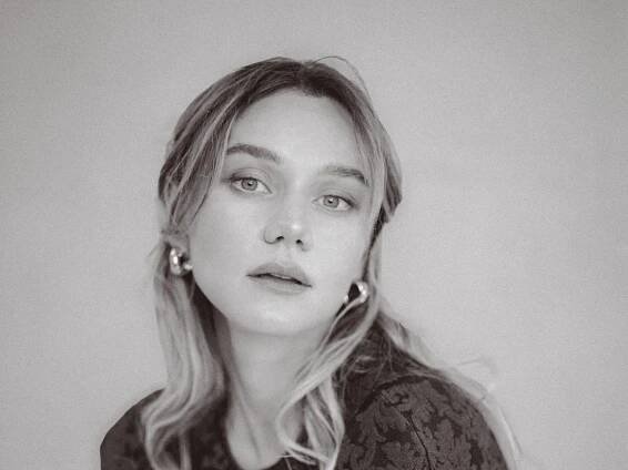 Imogen Waterhouse Reflects on Jinny’s ‘Impactful’ Episode in The Buccaneers