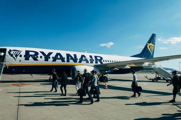 Ryanair zaznamenal první kvartální zisk od nástupu koronakrize