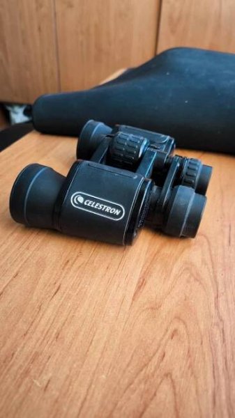 Kompaktní dalekohled celestron - Foto