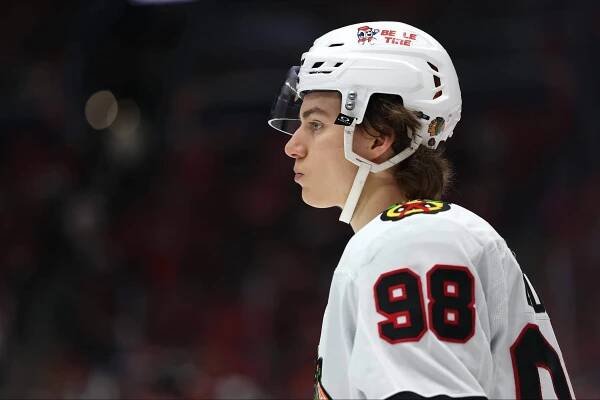 Less is more for Blackhawks' Connor Bedard as he prepares for his third NHL season