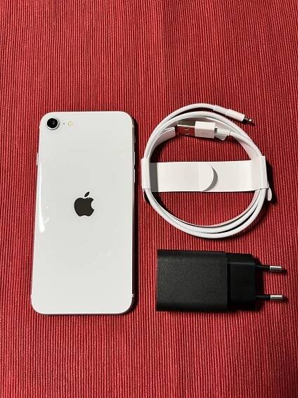 Prodám iPhone SE 2020 64GB White – TOP STAV + Z za 6 500 CZK - 12/2022 - Apple Bazar