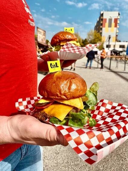 Hamburgery můžete ochutnávat až do neděle