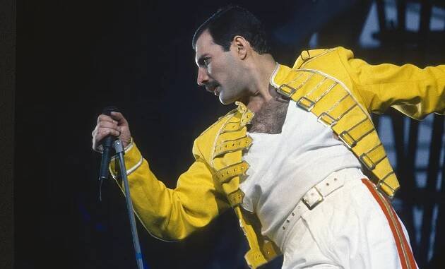 Chcete bydlet ve vile legendárního zpěváka? Londýnská rezidence Freddieho Mercuryho je na prodej