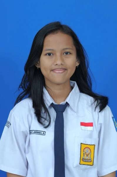 Lily Andinni Rakhman - Site Pictures (Deutsch)
