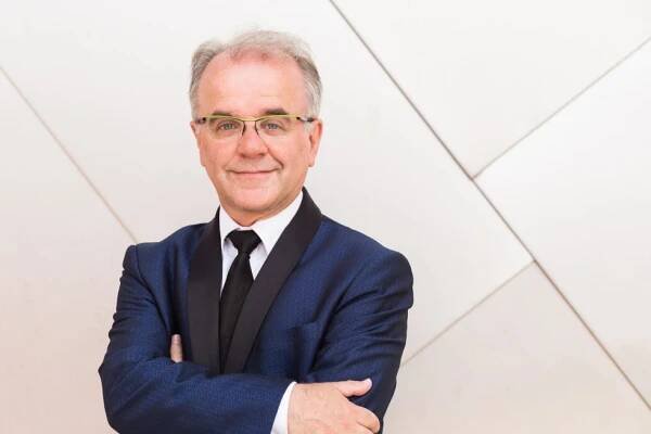 NEW BELL SCHEDULE:  Washington Chorus Artistic Director Christopher Bell will Conclude His Tenure at the End of the 2019-2020 Season