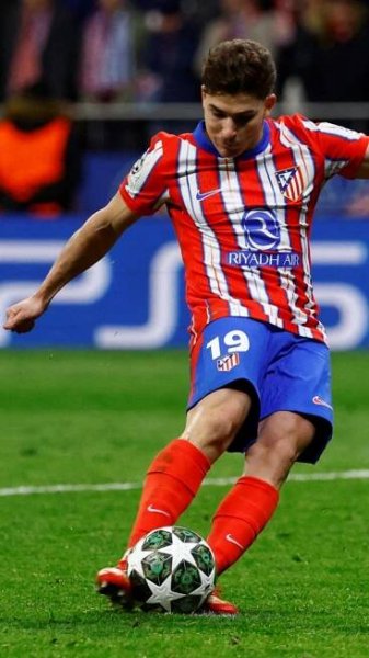 Why was Julian Alvarez's penalty disallowed during shootout against Real Madrid?