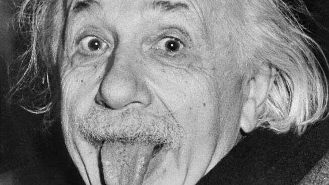 Proč Einstein vyplazoval jazyk