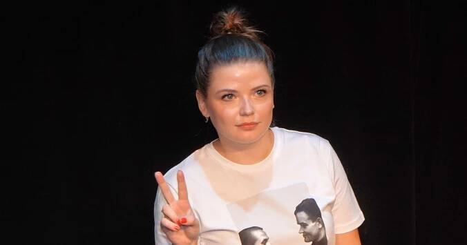 Dcera Michala Suchánka se vydala na pěveckou dráhu. Vystupuje pod jménem Bery