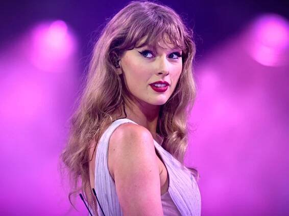 Taylor Swift Got Engaged In a Manicure I Did Not See Coming—See the Photos