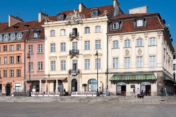 Soubor:Warszawa, ul. Krakowskie Przedmieście 87, 89 20170516 003.jpg – Wikipedie