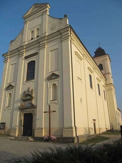 Soubor:Bojkovice, kostel, průčelí.jpg – Wikipedie
