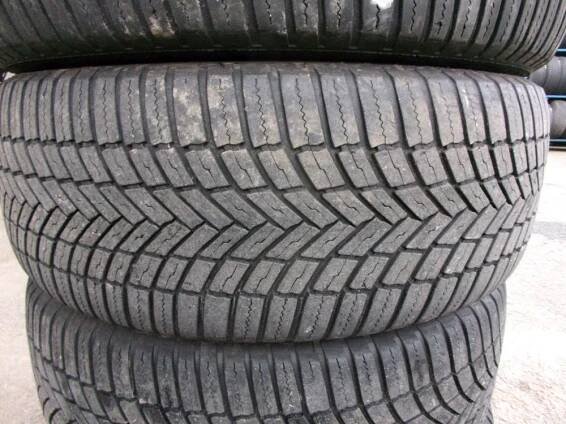 Celoroční pneumatika 225/55/19 99V BRIDGESTONE Weather Control A005 Evo