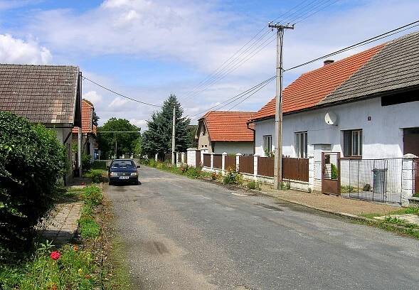 File:Radovesnice II, Rozehnaly.jpg