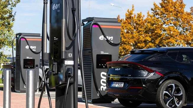 Ústecká parkoviště asi doplní nabíjecí stanice pro elektromobily. Míst je málo