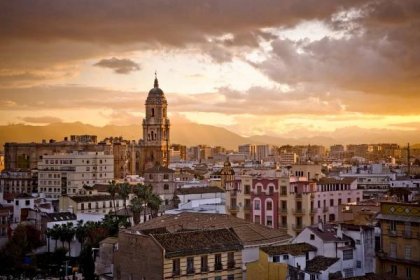 Zapomeňte na Barcelonu nebo Madrid, trendem letošní cestovatelské sezony je Málaga překypující kulturou,...