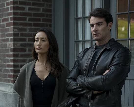 Prezident v pořadí - Den tří dopisů - Z filmu - Maggie Q, Ben Lawson