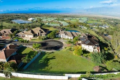Prime Vacant Lot in Prestigious Up Country Maui Neighborhood