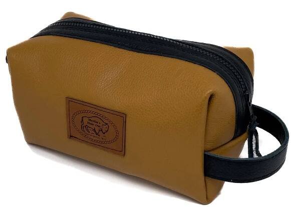 bison-leather-dopp-kit 4