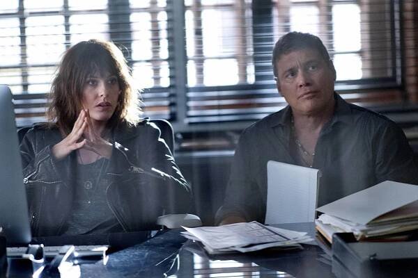 Ray Donovan - Úplně stejný - Z filmu - Kate Moennig, Steven Bauer